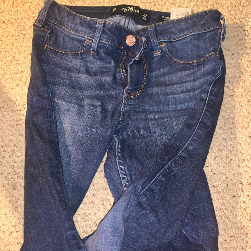 Hollister low rise distressed jean legging